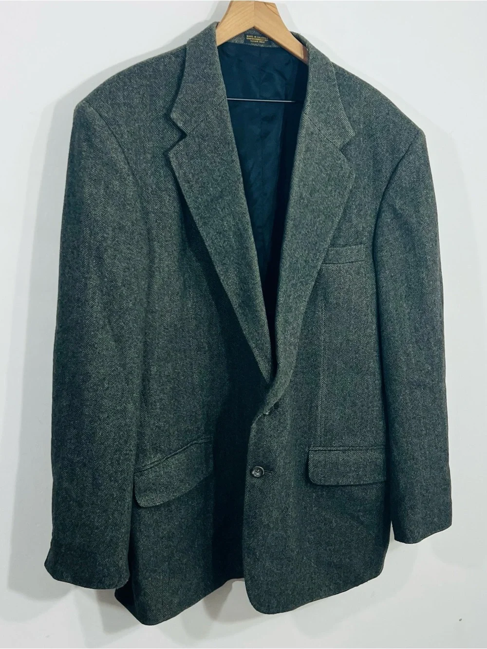 Robert Graham excellent well